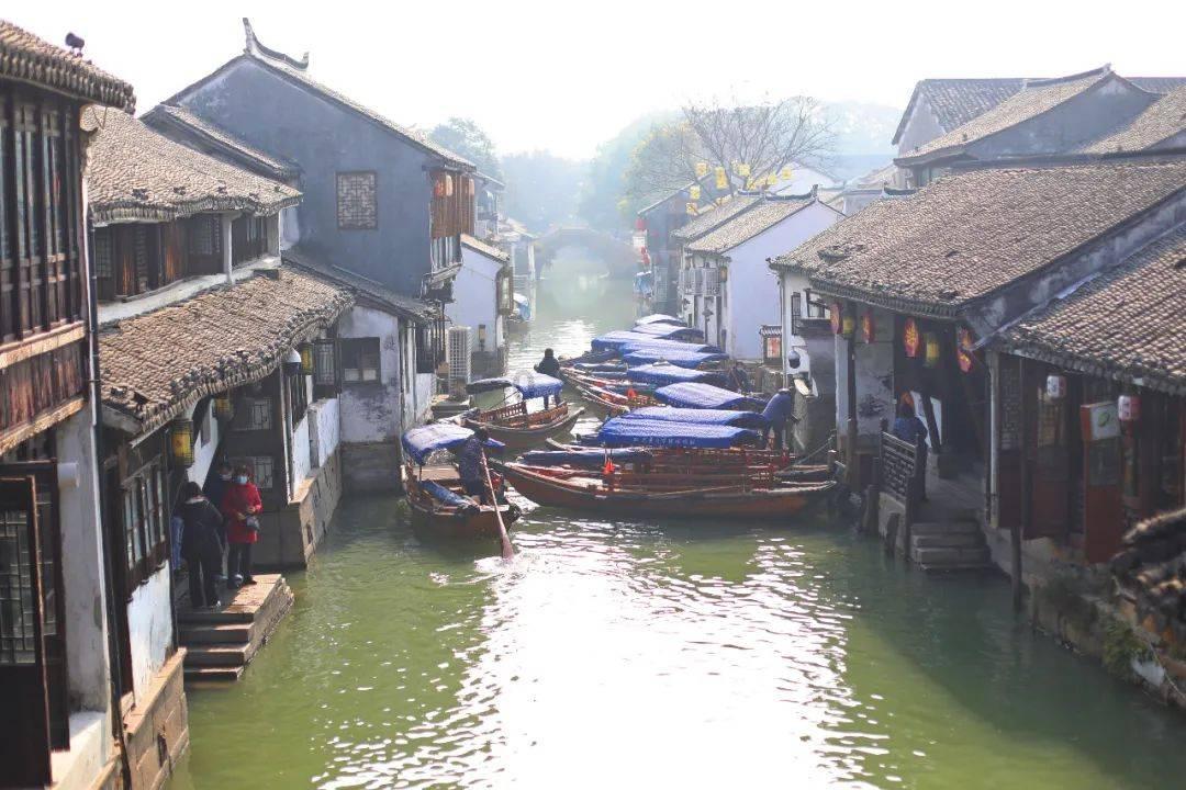 如何评价华晨宇的唱功?游戏画面